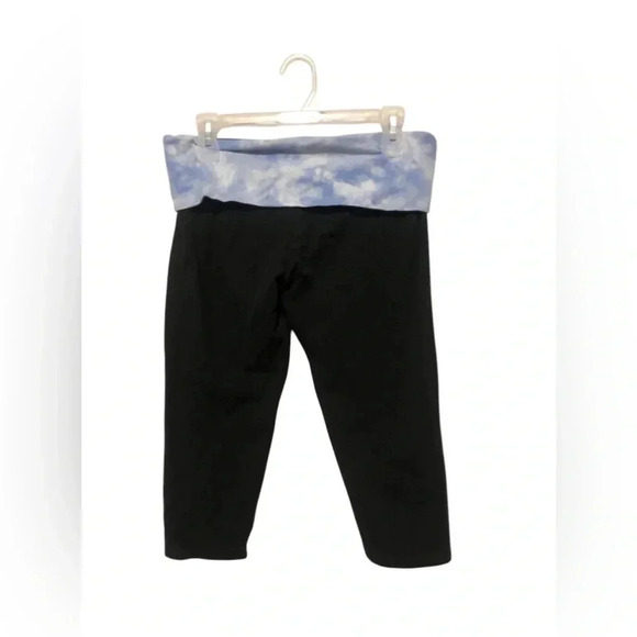 Y2K Victoria’s Secret Tie Dye Foldover Capris Size Medium - Picture 1 of 2